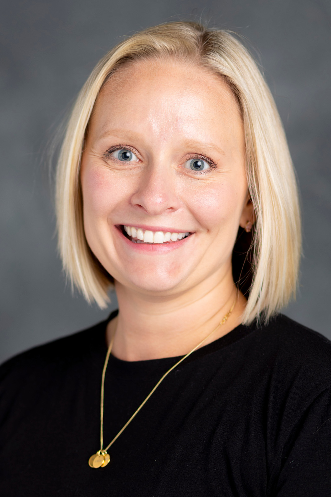 Rachael Roper headshot