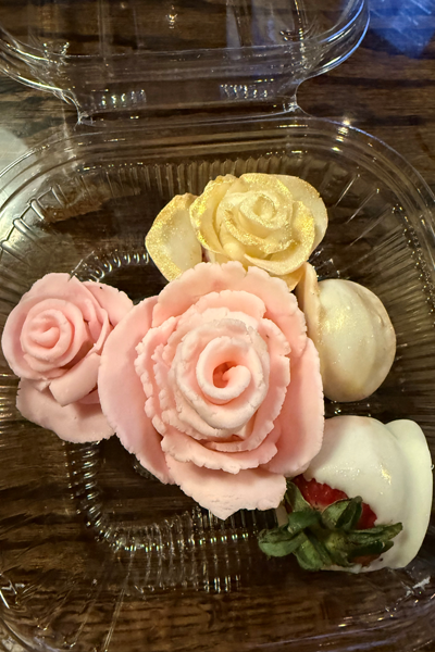 Beautiful yellow and pink rose dessert