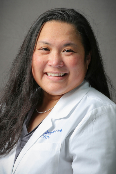 Dr. Nia Zamelea 